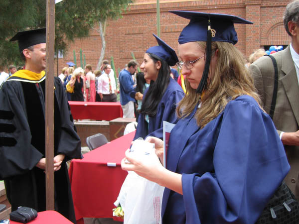 Spring 08 Graduation045