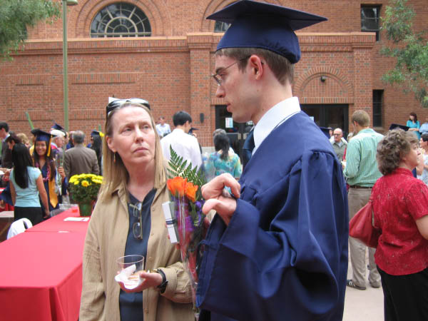 Spring 08 Graduation082